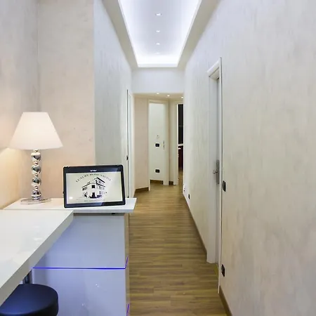 Luxury Savini Bed and breakfast Roma